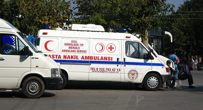 Car bomb explodes in Turkey, 1 policeman killed, 16 injured
